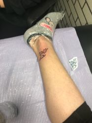 -明星刺青·洗纹身