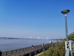 -南京眼步行桥