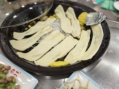 -屯老二农家铁锅炖·行业领军者(梅江店)