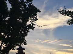 -龙华寺