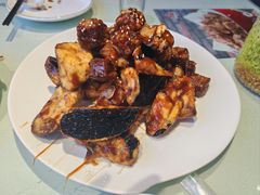 焦糖茄子牛肉粒-桃子餐厅·天津菜(红星路直营店)