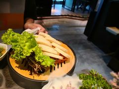 -湊湊火锅·茶憩(新中关购物中心店)