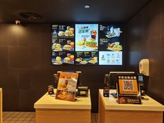 -麦当劳(石坝服务区店)