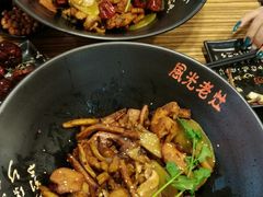 -风光老灶麻辣香锅(大成路翠微百货店)