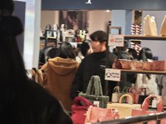 -砂之船奥莱(南京江宁店)