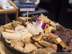 -一朵菌·野生菌探索家火锅(南亚店)