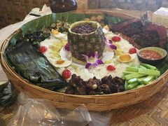 -傣家寨花园主题餐厅