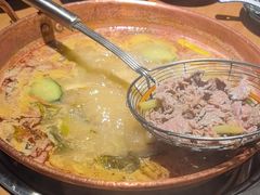 -洱火云南酸菜牛肉火锅(石景山当代商城店)