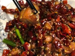 乐山辣子鸡-付掌柜在成都·热炒砂锅集(金禾店)