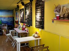 -志龙皇冠吃货椰子铺