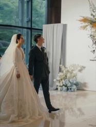 点击看大图 -Renee芮亦婚纱