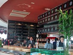 -荣誉国际酒店-云顶旋转餐厅