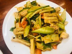 -东北四季饺子王(华山路店)