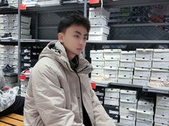 -王府井奥莱临潼小镇(临潼店)