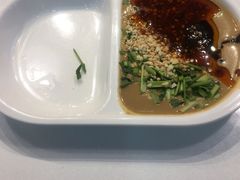 -百品聚旋转火锅(号外店)