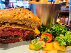 香浓蘑菇牛肉汉堡-blue frog蓝蛙(长泰广场店)