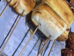 盐烤酥脆馒头片-聚点串吧·北京烧烤(赵登禹路店)