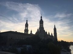 -皮拉尔圣母圣殿主教座堂