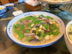 -石磨豆花家常菜·牦牛排土火锅