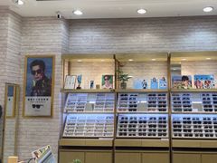 -标准眼镜·蔡司官方授权店(塘沽远洋未来汇店)