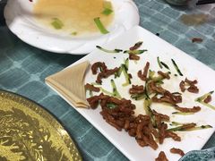 -天天向上素食餐厅(五台山店)