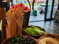 -黔有有贵州酸汤夺夺粉火锅(五味十字店)