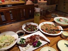 -老滇山寨•云南特色菜•地方菜•民族风情歌舞表演(金碧店)