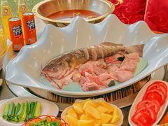 -老刘生态大鱼坊铁锅炖鱼(赛马场店)