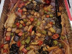 -鸣记脆皮烤鱼·海鲜烤鱼(三八广场店)