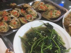 -覃记海鲜美食餐厅