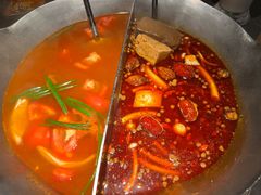 台式麻辣锅-湊湊火锅·茶憩(杭州湖滨银泰in77店)