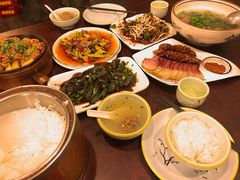 -罗氏豆花饭庄·川菜·土火锅·豆花(卡都花苑店)