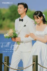 -雪中彩影婚纱摄影·微光艺术中心