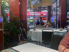 -刘姐啤酒鱼民族演艺餐厅(西街总店)