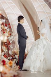 -拉瑞娜LaReine婚纱礼服高级定制