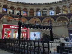 -王府井奥莱临潼小镇(临潼店)