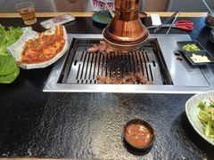 -臻牛烤肉