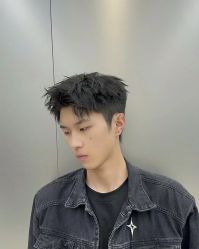 -米娜男士新国潮理发馆