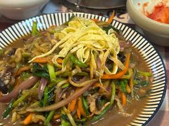 -益百岁牛尾汤(香山路店)