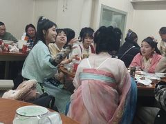 -胡子饮食店