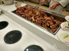 -泉福居酱骨头自助广场(南大街商业步行街店)