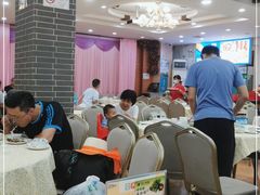 大堂-鹏城人家海鲜酒家·23年老字号(较场尾店)