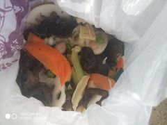 -老六素货(王顶堤店)