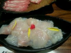 -老牌坊云南鱼豆花火锅(嵩山店)