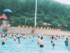 -汤山欢乐水世界