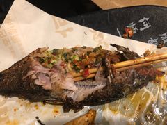 -何师烧烤·香辣蟹·川菜·30年老品牌(太古里旗舰店)