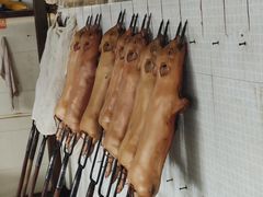 -黄记四更烤乳猪店