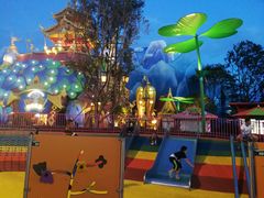 -七彩云南欢乐世界