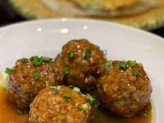 老式狮子头-闫府私房菜·老字号(恒隆店)