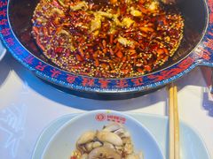 -何师傅美蛙鱼头(汉街店)